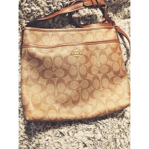 Coach Signature File Bag Crossbody